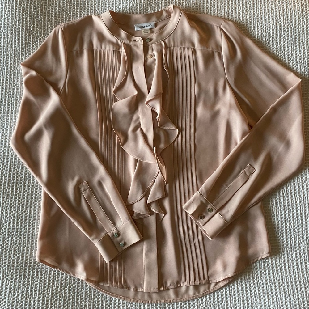 NWOT Sheer Ruffled Blouse - Picture 12 of 12